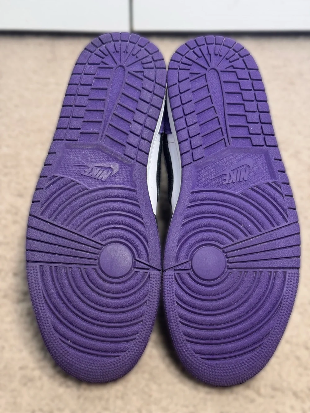 Air Jordan 1 Mid SE Court Purple Black White Mens Sz 12